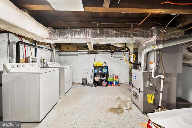 560 YORK ST, Burlington, NJ 08016