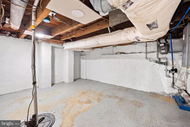 560 YORK ST, Burlington, NJ 08016