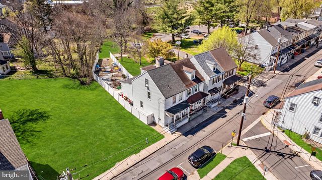 560 YORK ST, Burlington, NJ 08016