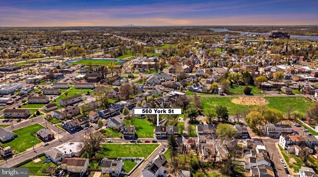 560 YORK ST, Burlington, NJ 08016