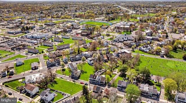 560 YORK ST, Burlington, NJ 08016