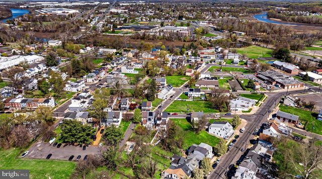 560 YORK ST, Burlington, NJ 08016