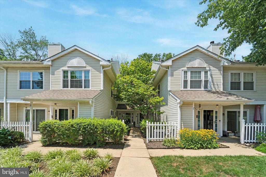62 BAYBERRY CT #62, Glen Mills, PA 19342