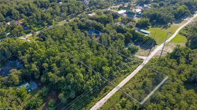 Lancewood WAY, Naples, FL 34116