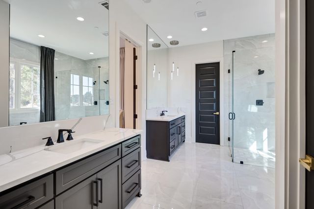 9172 CHEATHAM LN N, Germantown, TN 38138