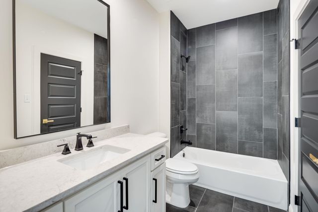 9172 CHEATHAM LN N, Germantown, TN 38138