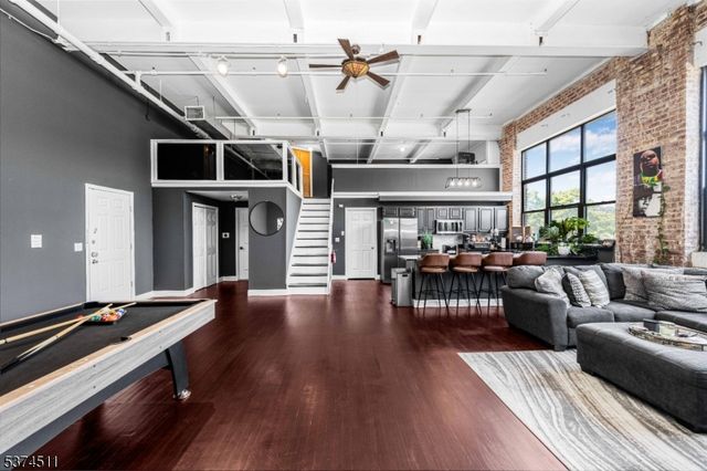 350 Scotland Rd, City Of Orange Twp., NJ 07050