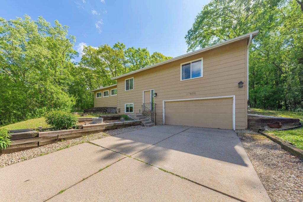 17800 Jamaica Circle, Lakeville, MN 55044 — photo 4