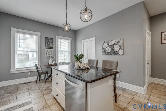 2611 W Main St, Richmond, VA 23220