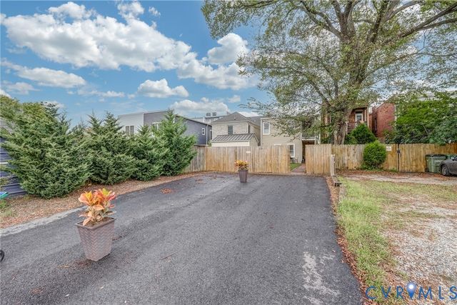 2611 W Main St, Richmond, VA 23220