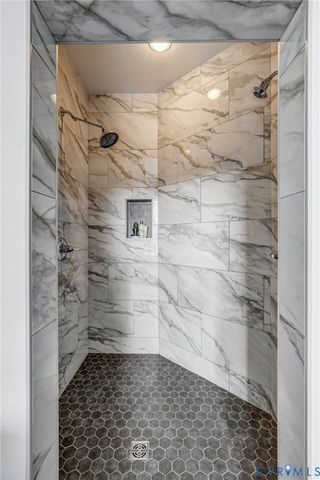 2611 W Main St, Richmond, VA 23220