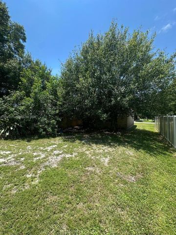 6100 Tangelo Drive, Fort Pierce, FL 34982