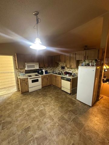 6100 Tangelo Drive, Fort Pierce, FL 34982