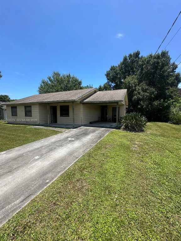 6100 Tangelo Drive, Fort Pierce, FL 34982