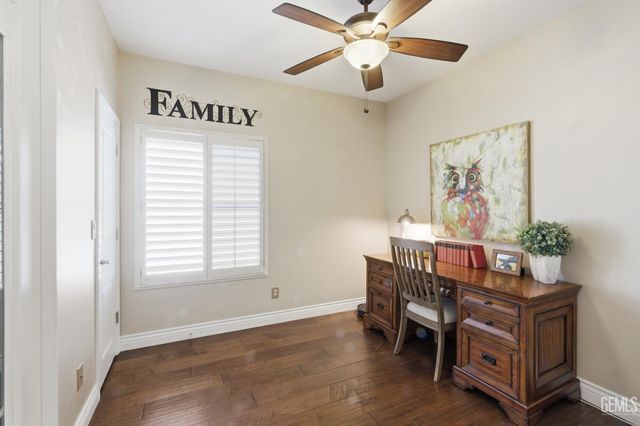 9810 Autumn Serenade Court, Bakersfield, CA 93312