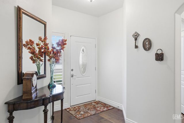 9810 Autumn Serenade Court, Bakersfield, CA 93312