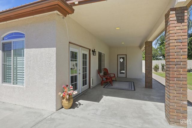 9810 Autumn Serenade Court, Bakersfield, CA 93312