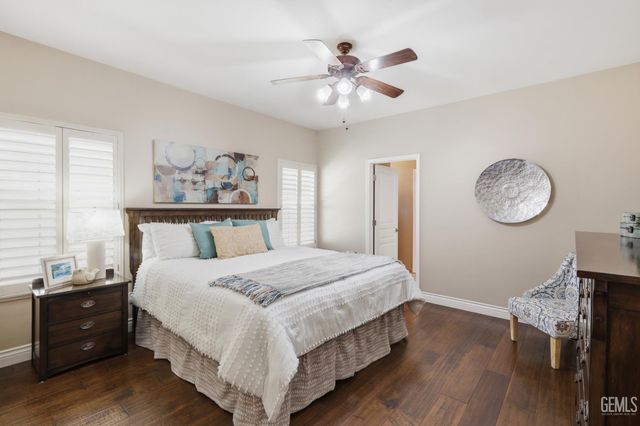 9810 Autumn Serenade Court, Bakersfield, CA 93312