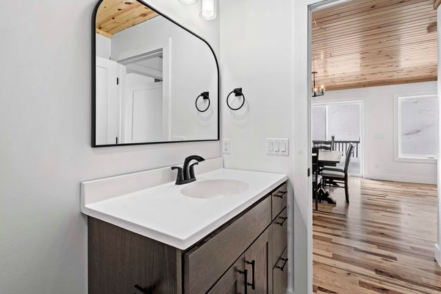 4144 S Sugar Loaf Mountain Road, Cleveland Twp, MI 49621