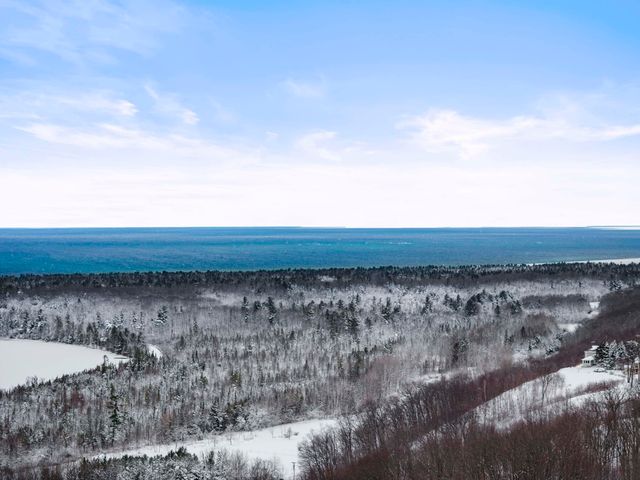 4144 S Sugar Loaf Mountain Road, Cleveland Twp, MI 49621