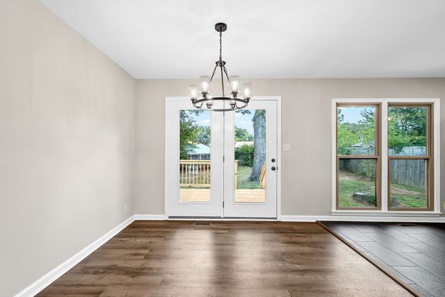 2161 Amadeus Dr, Clarksville, TN 37040