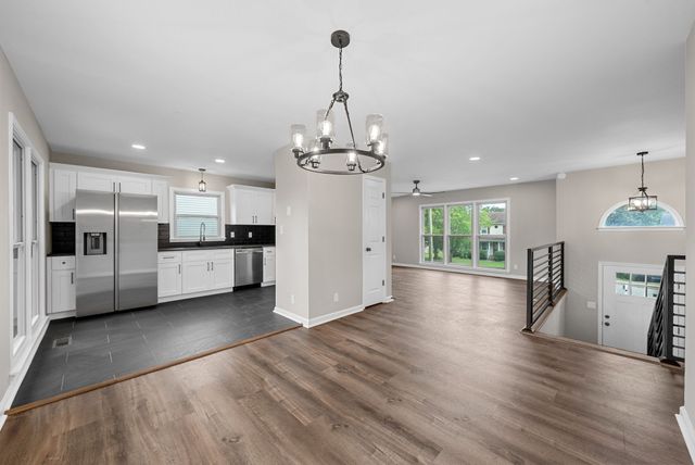 2161 Amadeus Dr, Clarksville, TN 37040