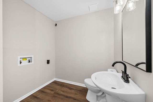 2161 Amadeus Dr, Clarksville, TN 37040