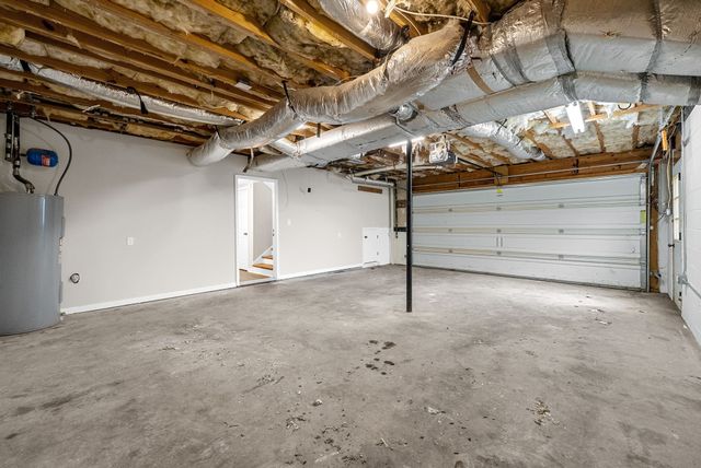 2161 Amadeus Dr, Clarksville, TN 37040