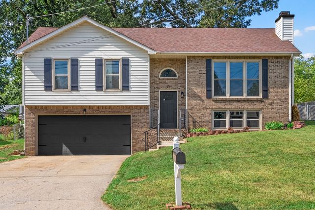 2161 Amadeus Dr, Clarksville, TN 37040