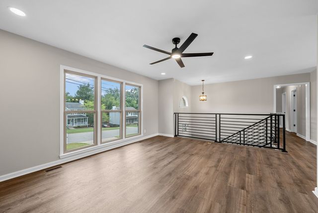 2161 Amadeus Dr, Clarksville, TN 37040