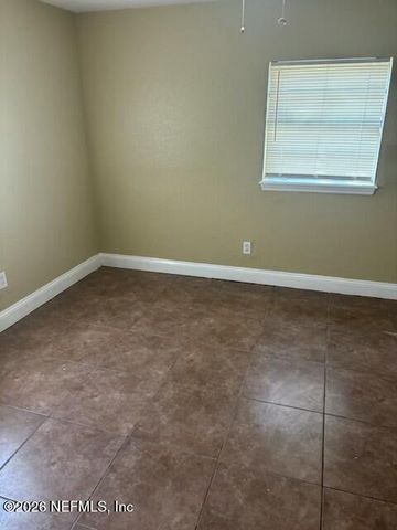 637 2ND Avenue S, Jacksonville Beach, FL 32250