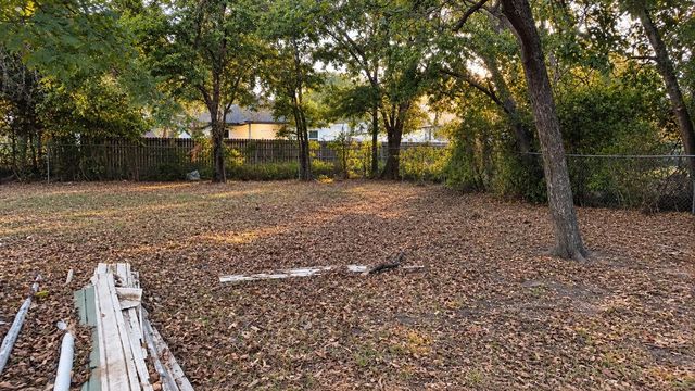 1710 Cleveland, Greenville, TX 75401