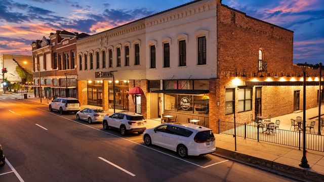1710 Cleveland, Greenville, TX 75401