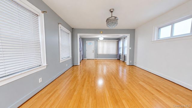 104-27 124 St, Richmond Hill S., NY 11419