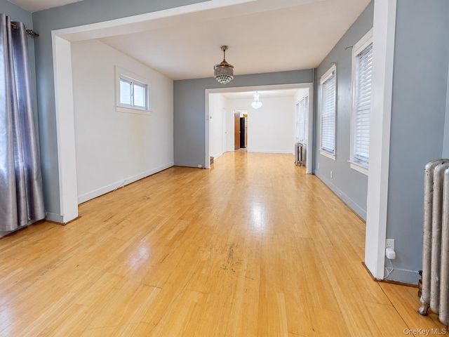 104-27 124 St, Richmond Hill S., NY 11419