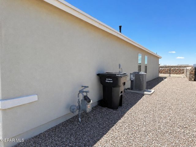 14545 Banana Yucca Avenue, Horizon City, TX 79928