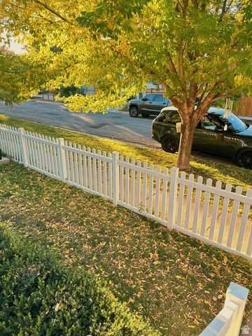 825 E PRINCETON AVE, Salt Lake City, UT 84105