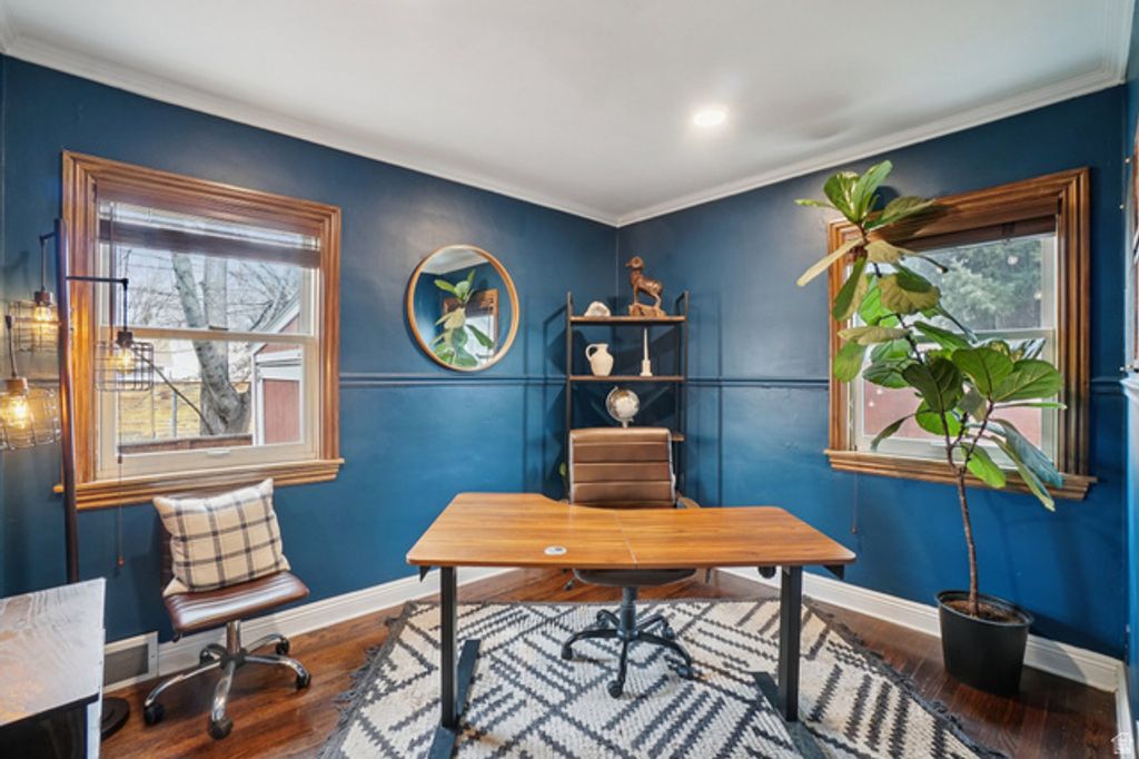 Image 15 of property listing at 825 E PRINCETON AVE, Salt Lake City, UT 84105