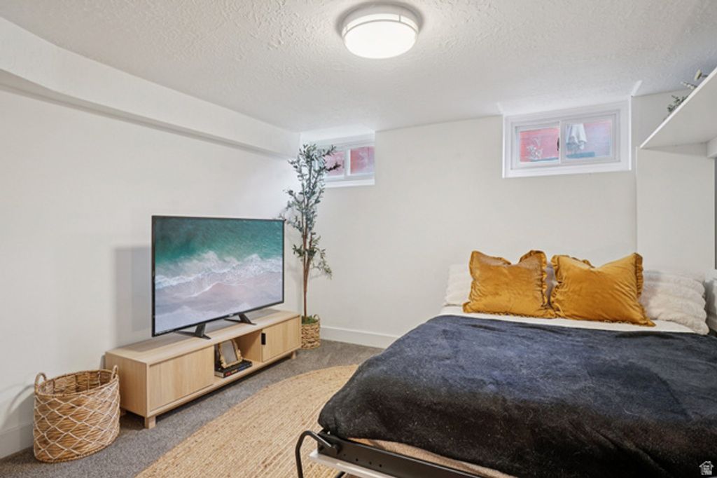 Image 23 of property listing at 825 E PRINCETON AVE, Salt Lake City, UT 84105