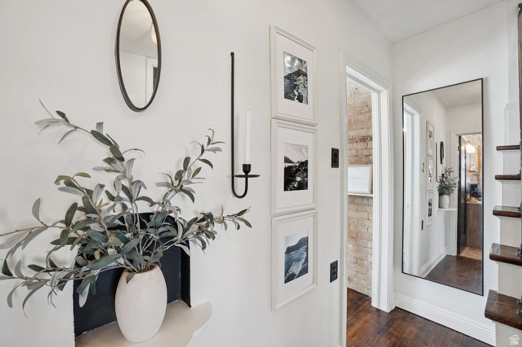 Image 6 of property listing at 825 E PRINCETON AVE, Salt Lake City, UT 84105