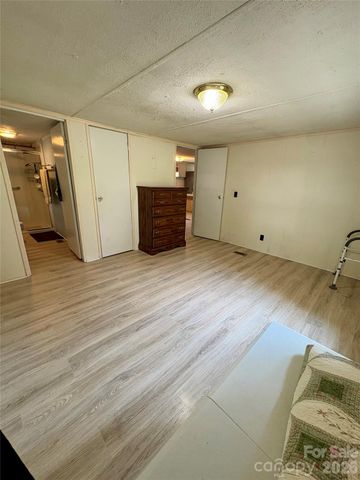 5022 Wrenn Drive, Denver, NC 28037