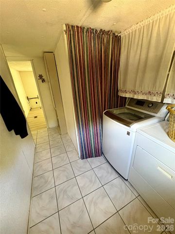 5022 Wrenn Drive, Denver, NC 28037