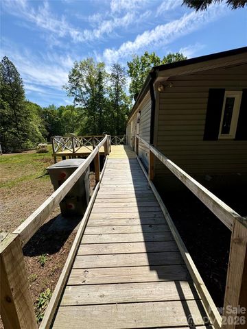 5022 Wrenn Drive, Denver, NC 28037