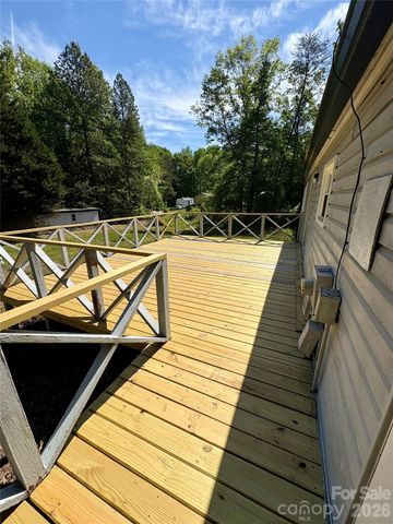 5022 Wrenn Drive, Denver, NC 28037