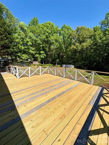 5022 Wrenn Drive, Denver, NC 28037