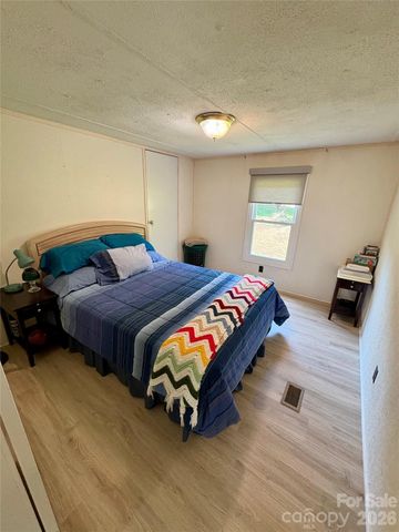 5022 Wrenn Drive, Denver, NC 28037