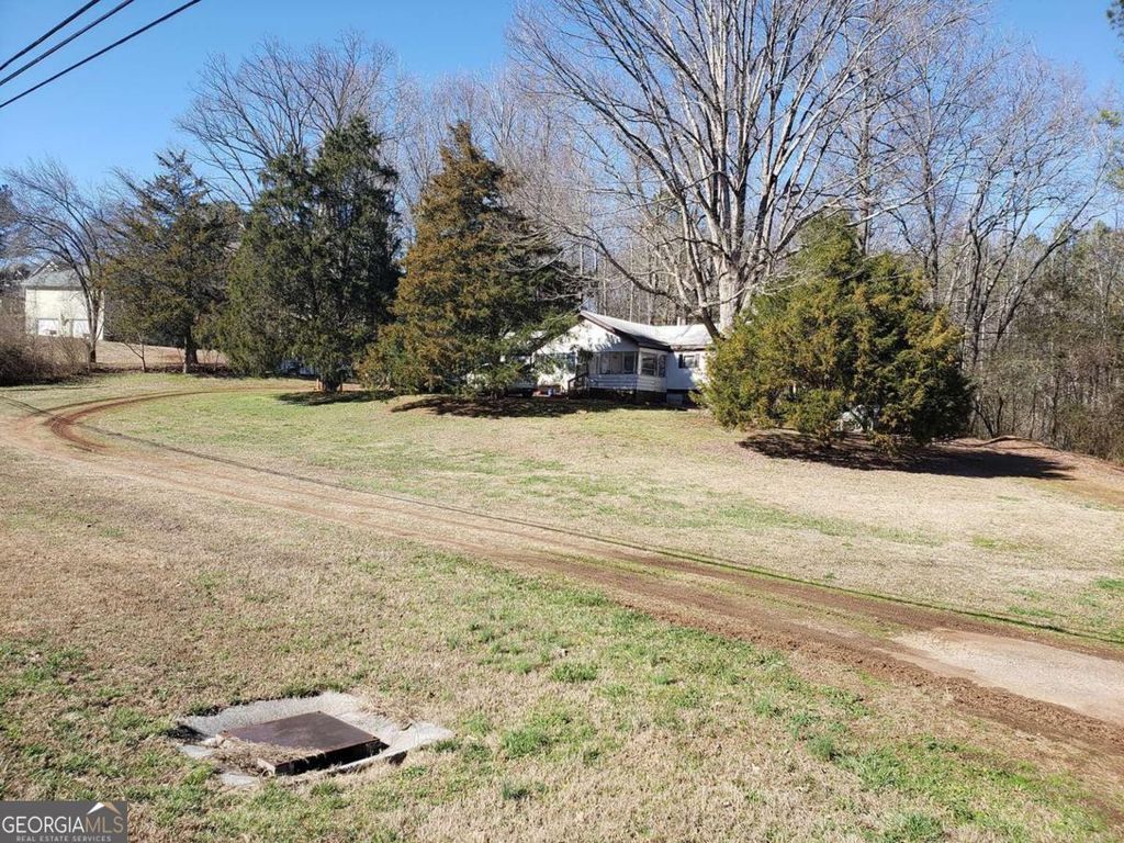 723 Old Peachtree Road, Lawrenceville, GA 30043