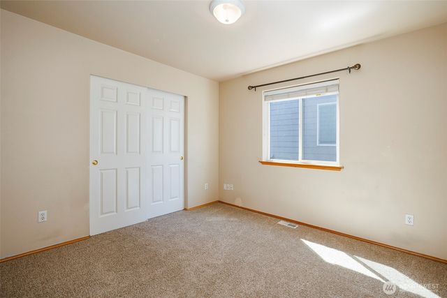 5329 S 319th Street, Auburn, WA 98001