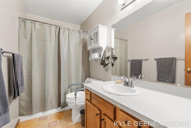 631 Spring Lane 6, Holland, MI 49423