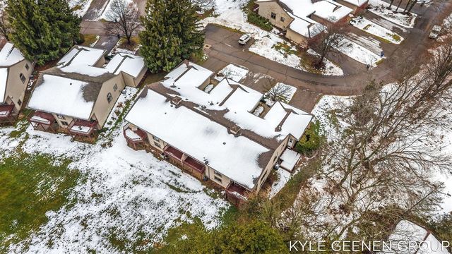 631 Spring Lane 6, Holland, MI 49423